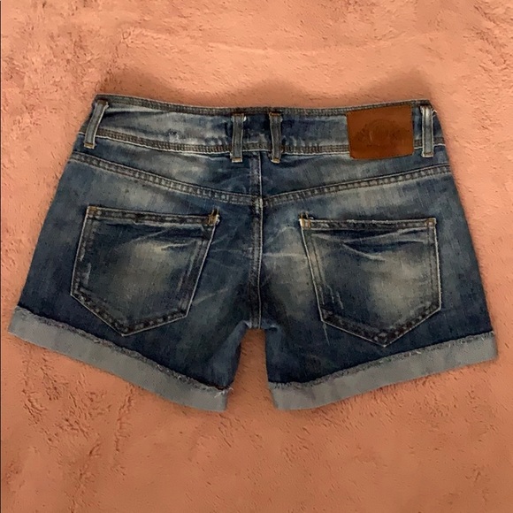Blue jean shorts - Picture 2 of 5